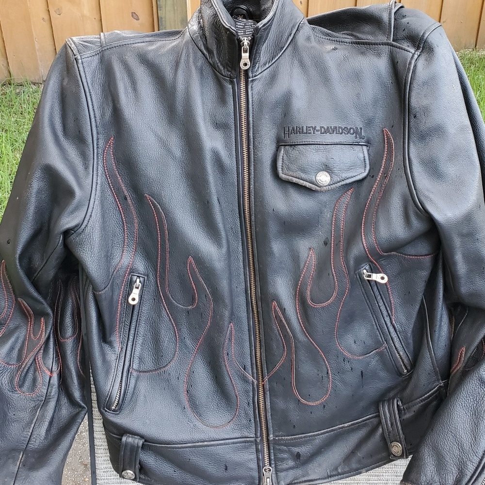 Harley-Davidson® Mens Embroidered Flames